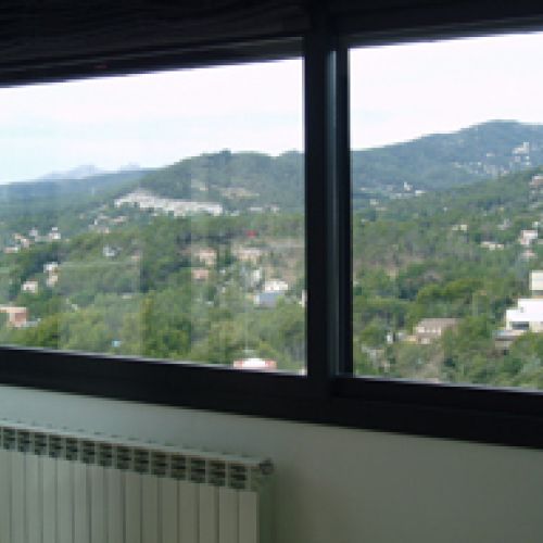 ventana vivienda barcelona