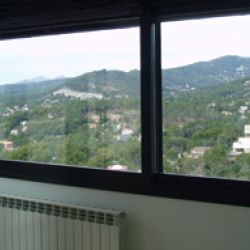 ventana vivienda barcelona