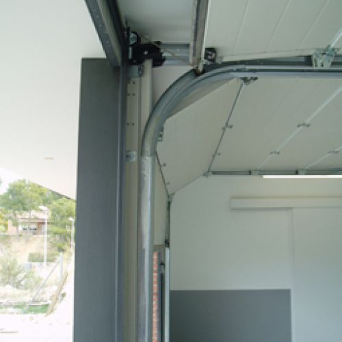 Puertas garaje de aluminio Barcelona