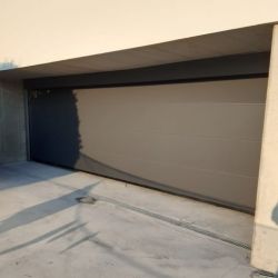 Puertas garaje de aluminio Barcelona
